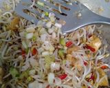 A picture of step 5 of Tumis tauge.