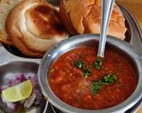 A picture of step 5 of Beetroot pav bhaji.