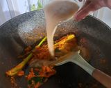 Foto langkah ke 3 dari resep Tom yam Thailand.