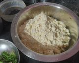 पिठलं (pithla recipe in marathi) रेसिपी स्टेप 3 फोटो 