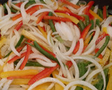 Foto del paso 2 de la receta: Salmón con caponatta de vegetales