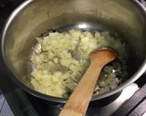 Une image de l'étape 9 de Soupe de pois chiches, carottes, poivron et lard.