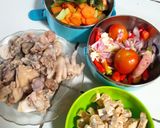 Foto langkah ke 2 dari resep Sayur asem asem ayam.