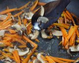 Foto langkah ke 2 dari resep Shirataki Japchae, Cocok Untuk Diet. Rendah Kalori, Tinggi Serat.