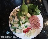 รูปขั้นตอนการทำที่ 1 ของ มะเขือผัดเนื้อไก่สับ
