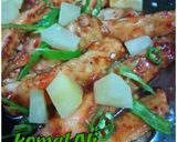 A picture of step 6 of Sesame pineApple chicken with Rice nd PINEAPPLE AND APPLE SAUCE.