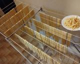 Foto del paso 9 de la receta: Tagliatelle caseros (cintas de 8mm aprox)