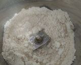 A picture of step 1 of Oats cucumber pancakes.