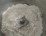 A picture of step 1 of Oats cucumber pancakes.