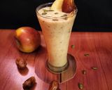 A picture of step 3 of Apple dates milkshake.