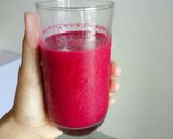 Foto langkah ke 4 dari resep Jus Buah Naga Wortel Lemon.