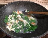 Foto langkah ke 5 dari resep Tumis Jamur Tiram Baby Kailan.