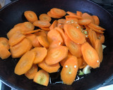 Foto del paso 4 de la receta: Manitas de Cerdo a la Sonorense