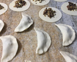 Foto del paso 4 de la receta: Empanadas de carne con berenjenas y zapallitos asados