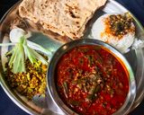 कांदापात (kanda pat recipe in marathi) रेसिपी स्टेप 4 फोटो 