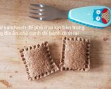 Hình bước làm 4 của món Sandwich đen nhân phô mai tách muối