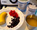 Berry baboon smoothie recipe step 1 photo