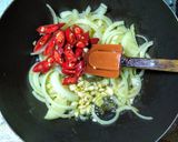 Foto langkah ke 4 dari resep Cah Brokoli dan Jagung Manis.