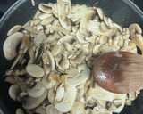 Foto del paso 2 de la receta: Champiñones con cebolla y jamón