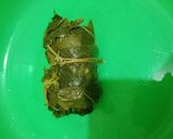 Foto langkah ke 4 dari resep Buntil Daun Singkong Isi Teri.
