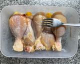 Foto del paso 2 de la receta: Muslos de pollo al horno