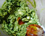 Foto del paso 3 de la receta: Guacamole al aceite de habanero 🌶️💚🥑