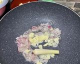 Foto langkah ke 3 dari resep Tumis Sawi Putih Jamur Shiitake Tahu.