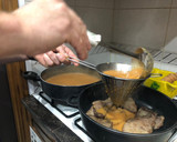 Foto del paso 7 de la receta: Fricandó de ternera con puré de patata y emulsión de aceite de trufa
