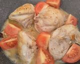 Foto del paso 8 de la receta: Pularda al ajillo (de la abuela)