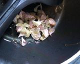 รูปขั้นตอนการทำที่ 2 ของ ข้าวหมูทอดกระเทียม