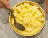 Фото кроку 4 до Двухслойный пирог с яблоками и ягодами.