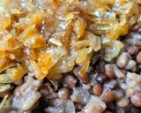 Foto del paso 6 de la receta: Mujaddara, plato especiado de lentejas, arroz y cebollas fritas 🥘 Muŷaddara, el favorito de Esaú