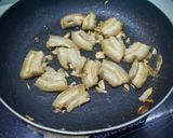 Hình bước làm 4 của món Dưa cải chua xào thịt ba rọi