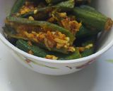 A picture of step 7 of Stuffed garlic bhindi.