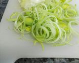 Foto del paso 2 de la receta: Pizza de soja texturizada, queso y aceitunas