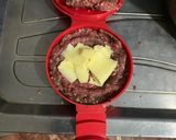 Foto del paso 2 de la receta: Hamburguesas rellenas de muzzarella