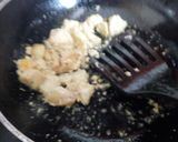 A picture of step 3 of Aloo posto.