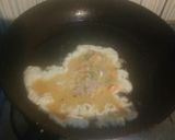 Foto langkah ke 5 dari resep Telur dadar susu.