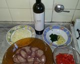 Foto del paso 1 de la receta: Riñoncitos con arroz, vino ajo y perejil