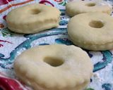 A picture of step 3 of Donuts 🍩.