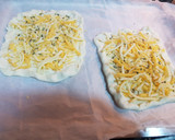 Foto del paso 4 de la receta: Hojaldre de gambas y queso