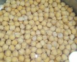 A picture of step 1 of Spicy Chickpeas.