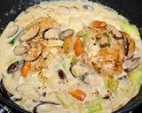 A picture of step 7 of Baked Chicken with Cream Sauce.