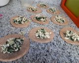 Foto del paso 3 de la receta: Empanadillas integrales de pollo, espinacas y queso