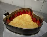 Foto del paso 2 de la receta: Tarta corazón mousse de fresa y maracuyá