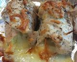 Foto del paso 3 de la receta: Pechuga de pollo rellena de queso súper facil y económico