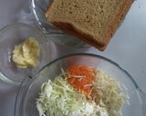 A picture of step 1 of Coleslaw sandwich.