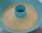 Foto langkah ke 6 dari resep Bolu pisang kukus tanpa mixer.