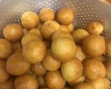 صورة لخطوة 4 من وصفة لقيمات 😋