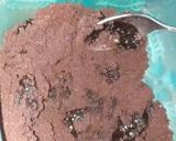 A picture of step 2 of 4 ingredients Oreo dessert.